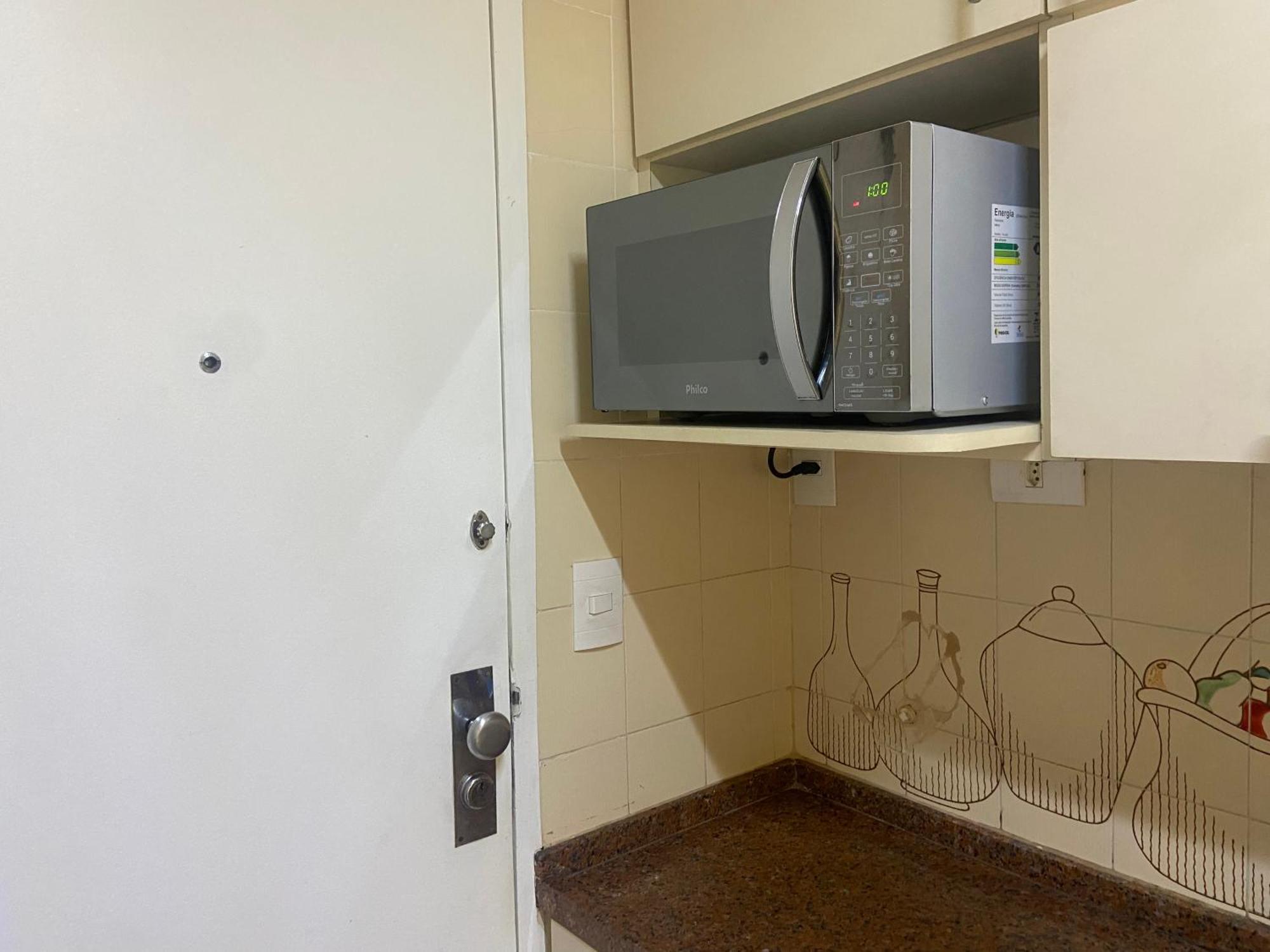 Apartamento Completo Na Praia De Copacabana 02 Quartos Com Vista Lateral Mar Em Andar Alto, Ar, Wifi , Netflix, Pauloangerami Rmvc18 리오데자네이루 외부 사진