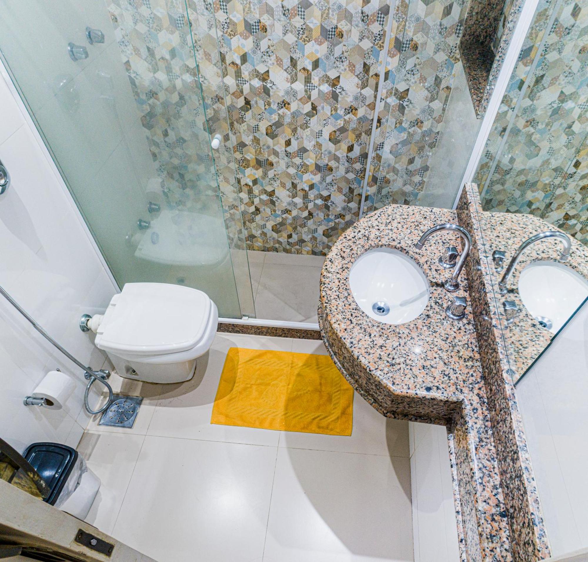 Apartamento Completo Na Praia De Copacabana 02 Quartos Com Vista Lateral Mar Em Andar Alto, Ar, Wifi , Netflix, Pauloangerami Rmvc18 리오데자네이루 외부 사진