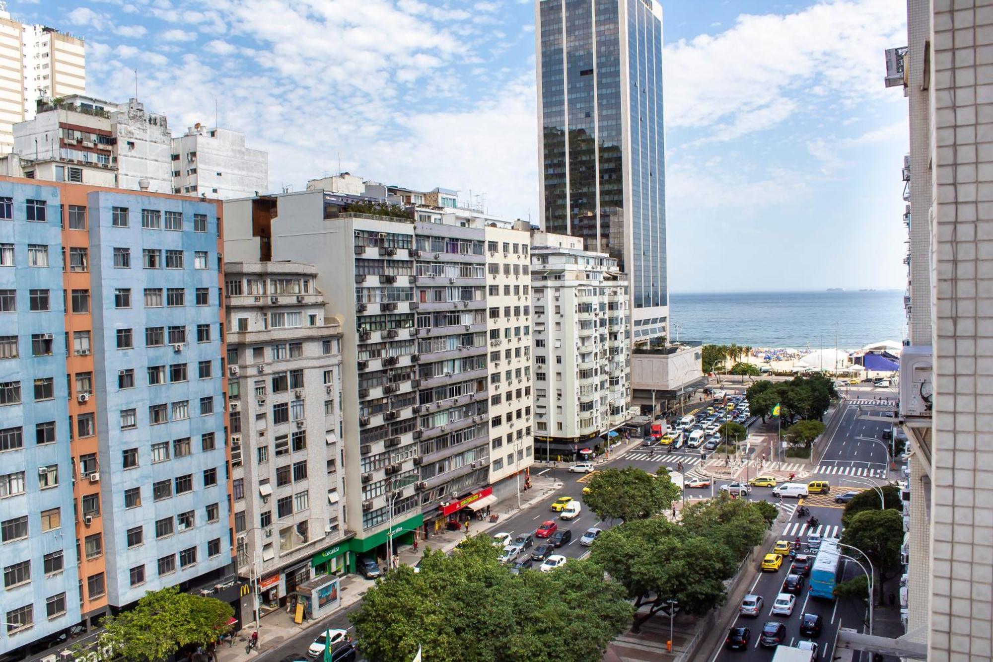 Apartamento Completo Na Praia De Copacabana 02 Quartos Com Vista Lateral Mar Em Andar Alto, Ar, Wifi , Netflix, Pauloangerami Rmvc18 리오데자네이루 외부 사진
