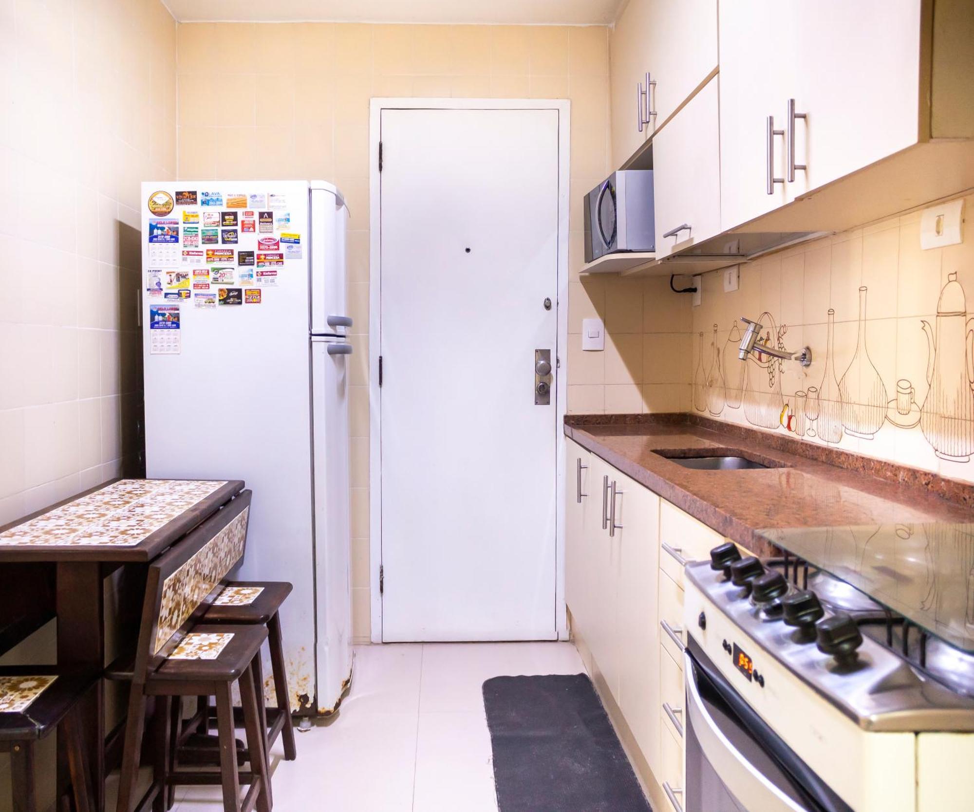 Apartamento Completo Na Praia De Copacabana 02 Quartos Com Vista Lateral Mar Em Andar Alto, Ar, Wifi , Netflix, Pauloangerami Rmvc18 리오데자네이루 외부 사진