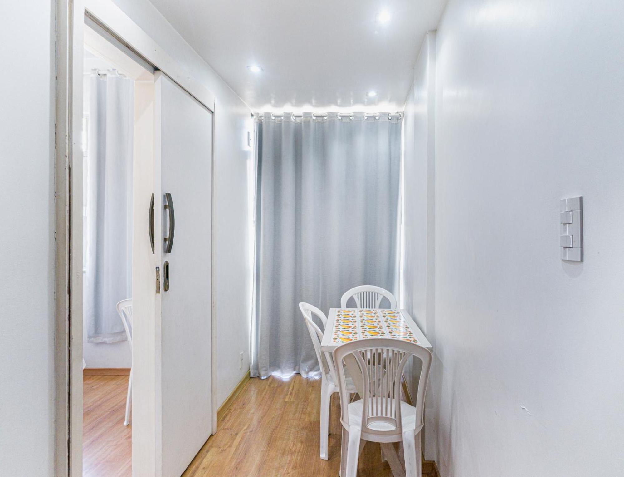 Apartamento Completo Na Praia De Copacabana 02 Quartos Com Vista Lateral Mar Em Andar Alto, Ar, Wifi , Netflix, Pauloangerami Rmvc18 리오데자네이루 외부 사진